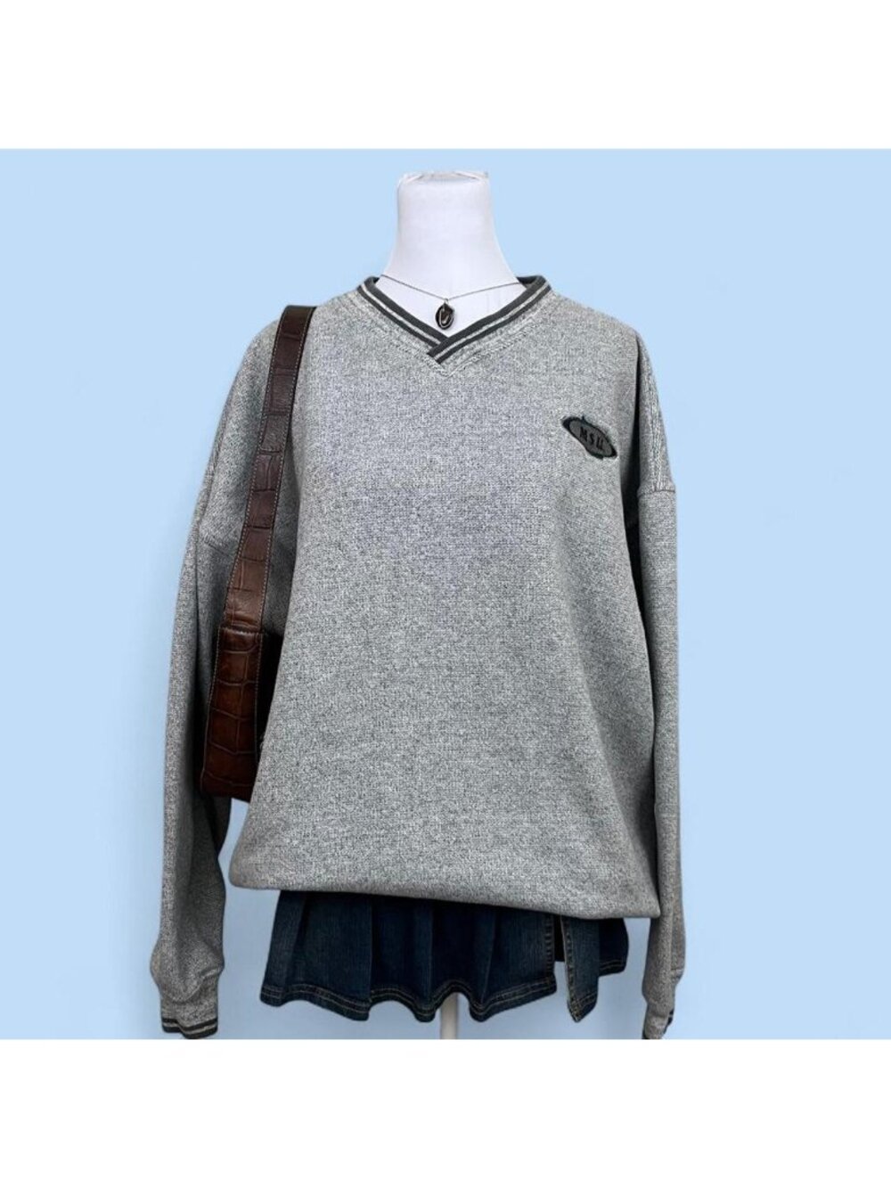 90s gray Michigan State essential basic sweatshirt